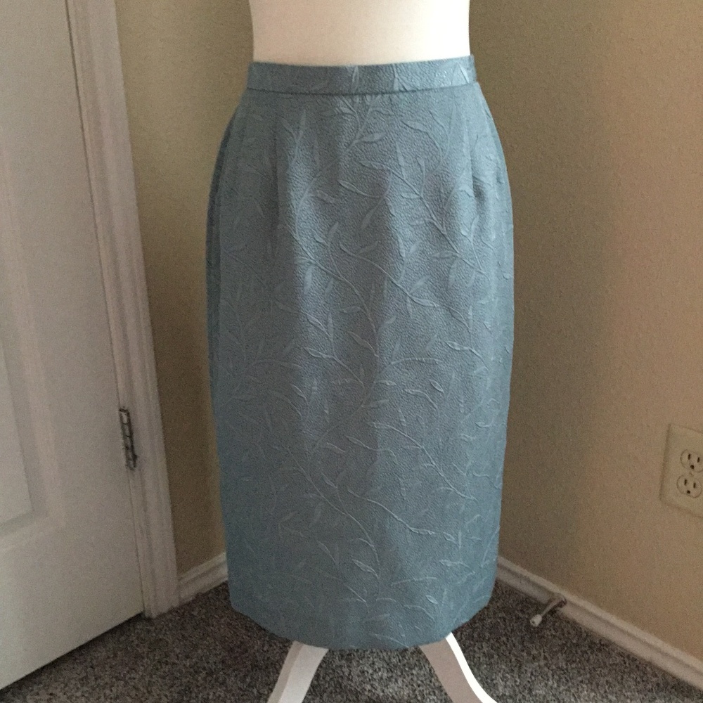 Vintage Leslie Fay Green Floral Midi Skirt Cottaegcore Whimsy Dainty Fairy